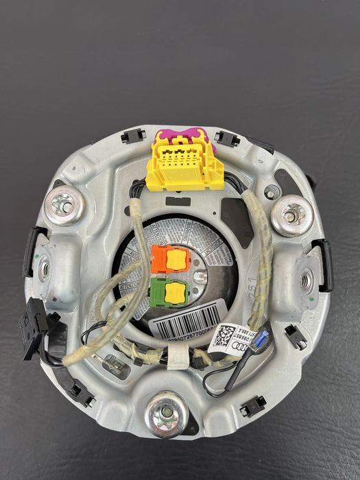 Airbag volan Audi A6 Allroad C6 2008 cod 4F0880201BH