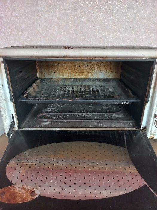 Духовка сотилади б/у