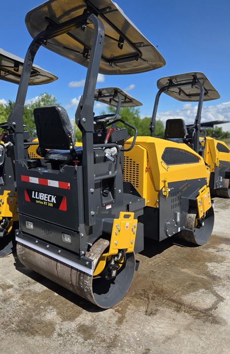 Cilindru compactor Lubeck KY300~ 3 tone~Nou~