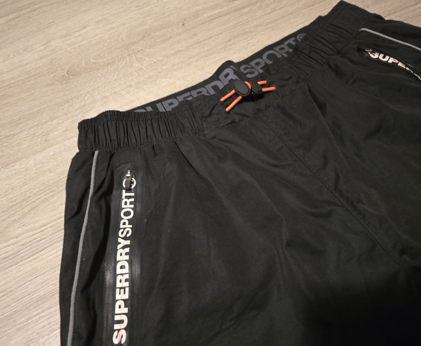 Superdry бански L размер