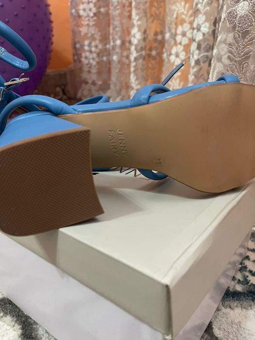 Босоножки 39 размер