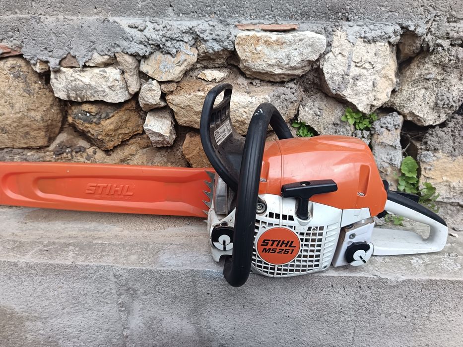 РезачРезачка STIHL MS 251 / моторен трион – почти нова
Продавам резачка STIHL MS 251 в отлично състояни