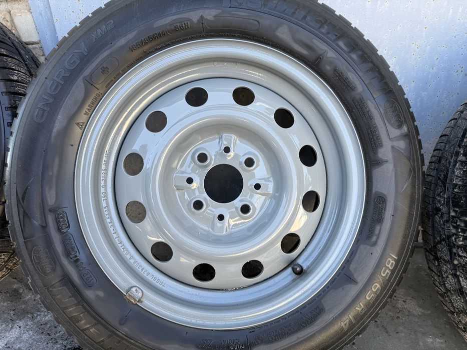 Шины летние новый комплект