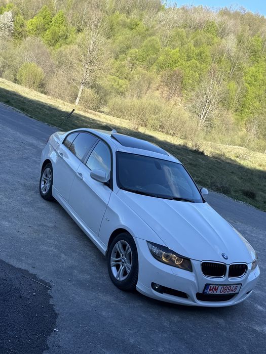Bmw  320 2011.