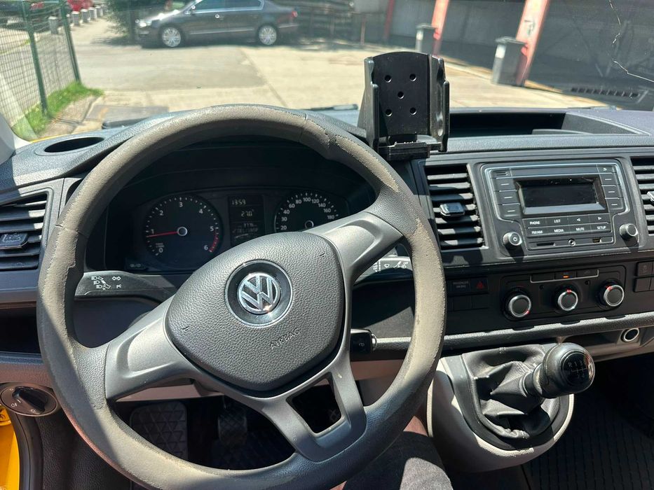 VW Transporter 2.0 TDI 102 CP 2019 | Garanție | 130.500 km