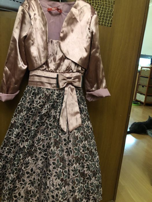 Платье нарядное 5-6-7 лет