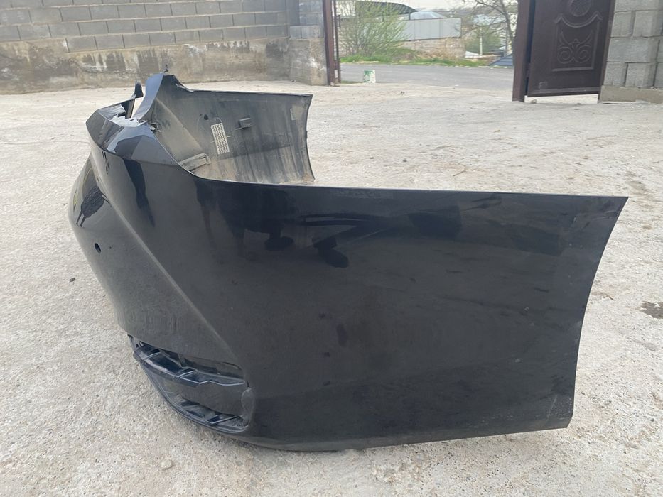 Бампер оригинал 2022 год