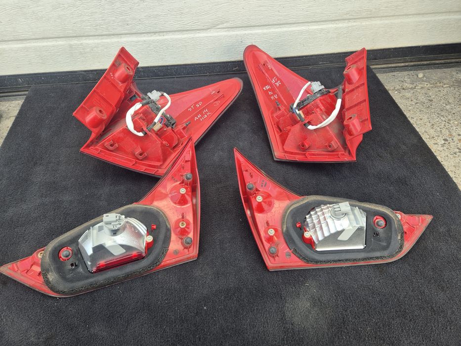 Set Triple/Stopuri Toyota Auris Hatchbak. 2012-2015. Volan stinga.