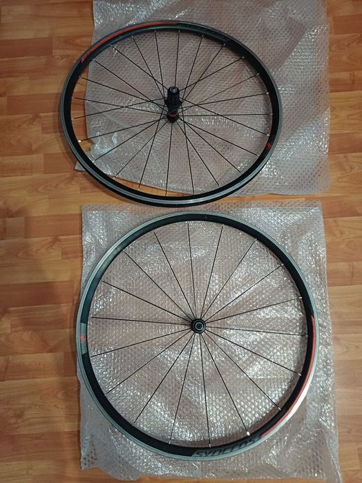 Roți Syncros/ Șa Prologo/ Cască Abus Movistar