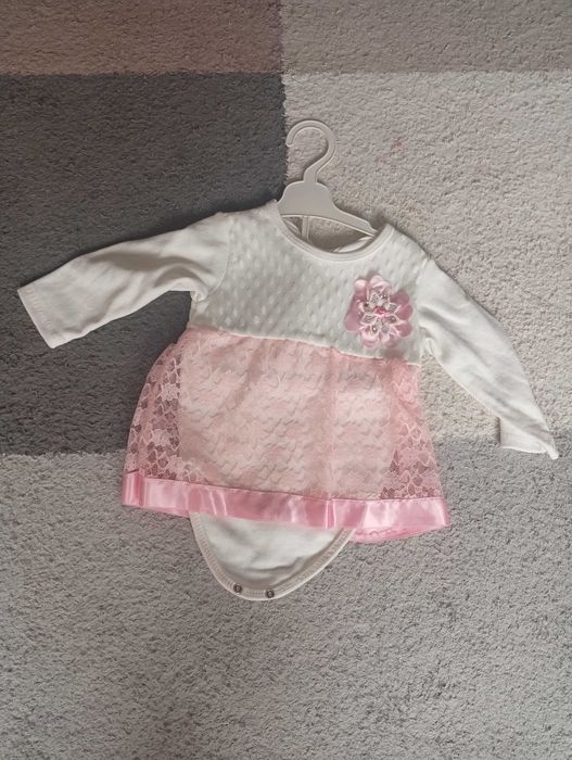 Бебешки роклички