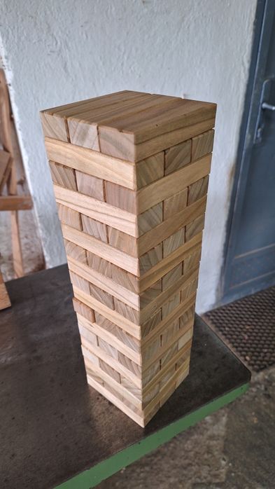 Jenga din lemn de cireșe!