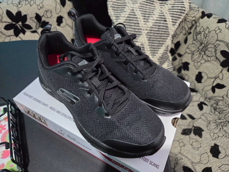 Дамски маратонки Skechers Work ArchFit SR