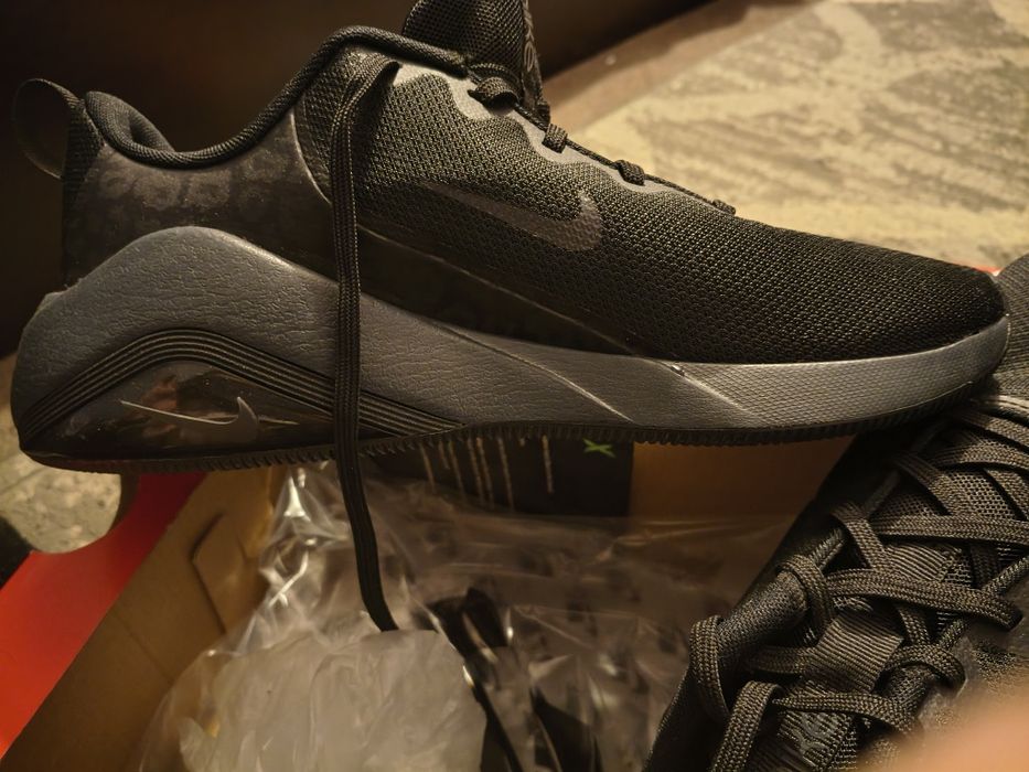 Маратонки Nike air zoom