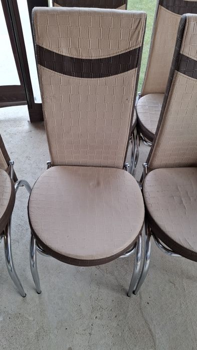 Vand 6 scaune bucatarie. 180 lei