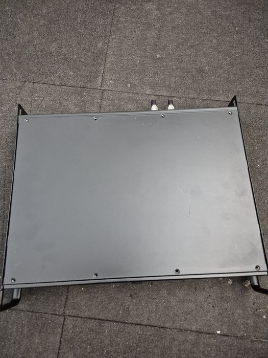 Cutie amplificator goala.