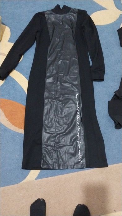 Продам  женские платье