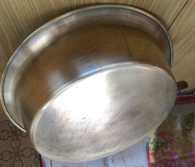 Латунный таз для варки варенья