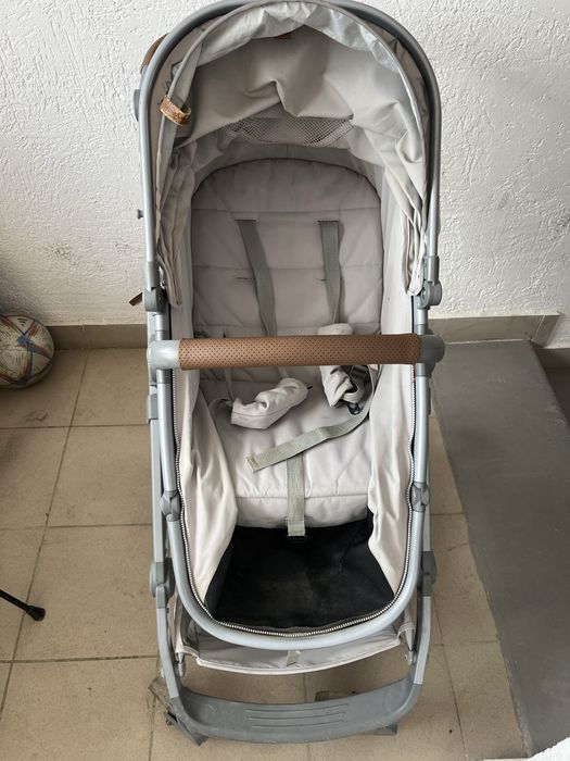 Продам коляску с рождения до 3 лет