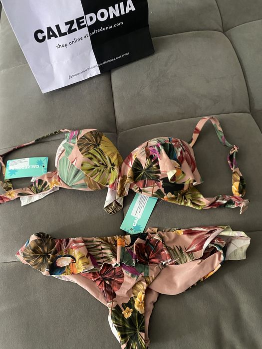 Calzedonia Capri бански