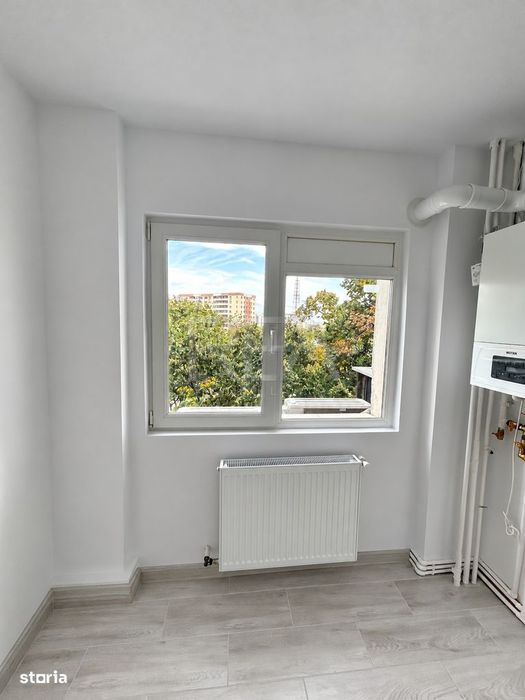 3 camere, et 7/9, 70mp, CENTRALA-Lujerului