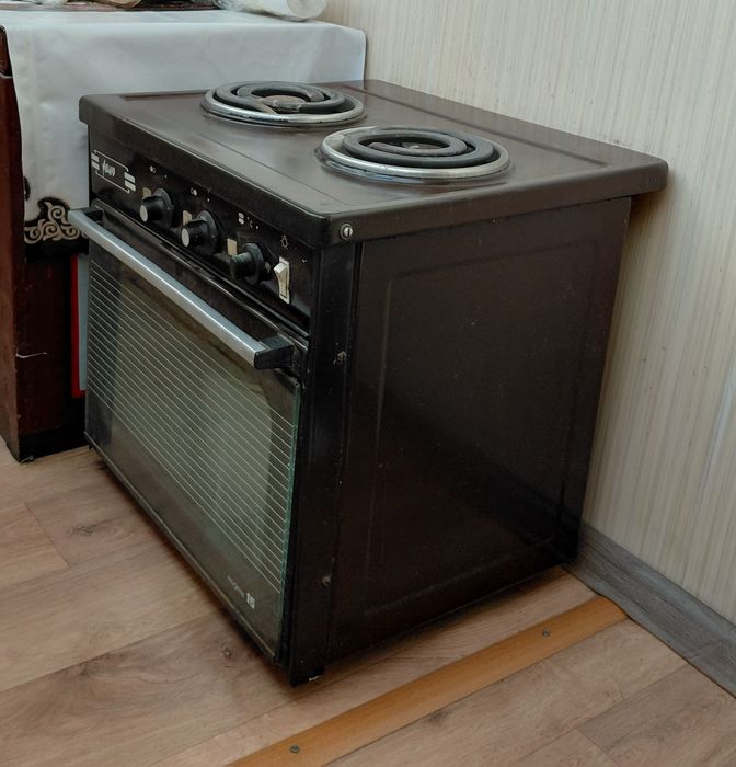 Продам плиту электрическая
