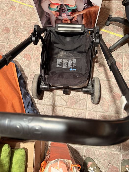 Set Joie: scoica Joie cu baza, carucior sport Joie cu landou