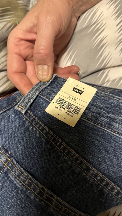 Vand Blugi Levi's Noi Originali Nr 34