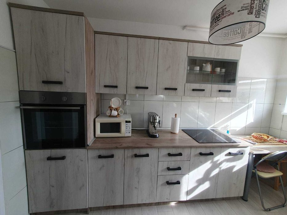 Apartament 2 camere DECOMANDAT complet utilat | Smart AC/TV | Zonă Poli 2 – Tudor/Centru