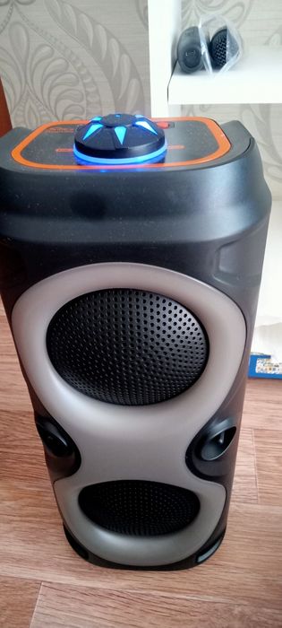 Продам музыкальную колонку