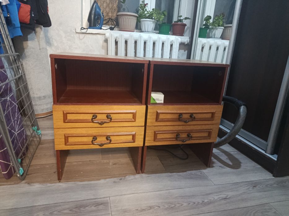Продам тумбочки.