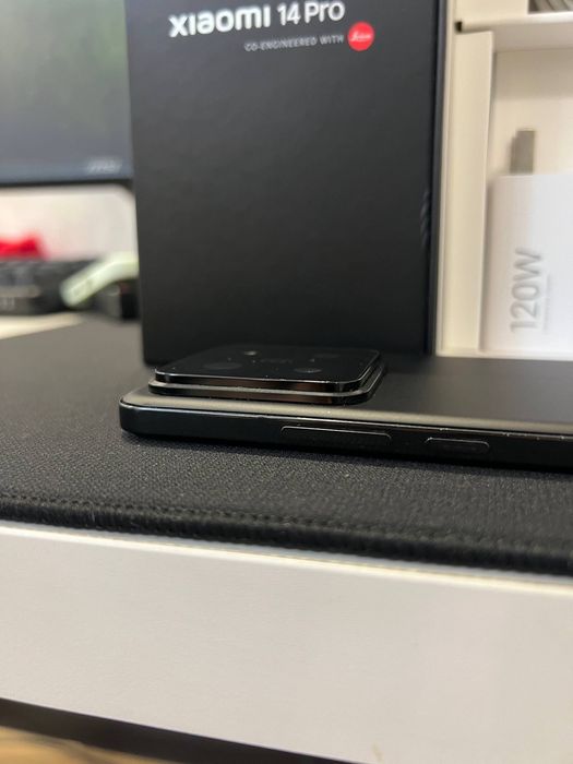 Продам xiaomi 14 pro