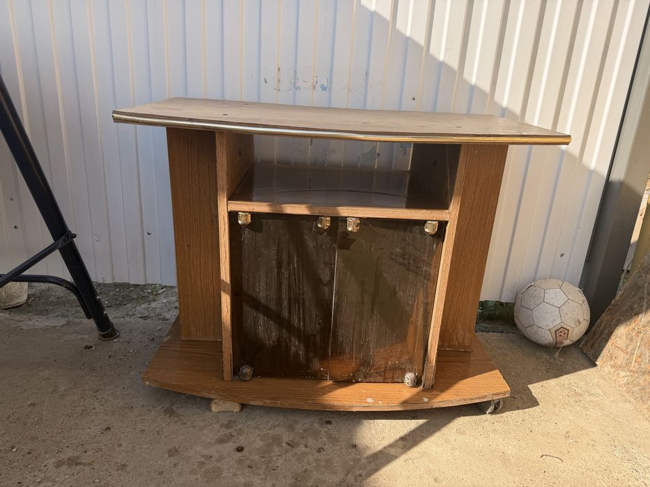 Подставка под телевизор