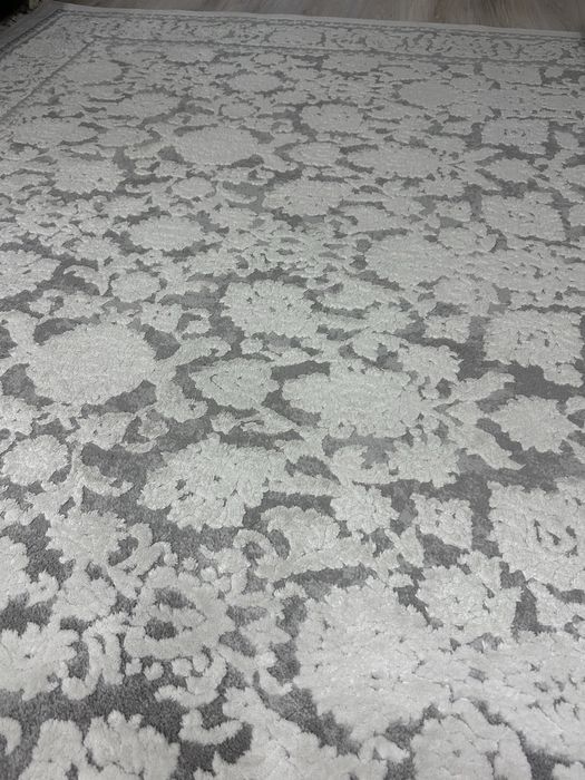 Продам ковер.