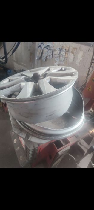 Заваряване и изправяне на алуминиеви джанти