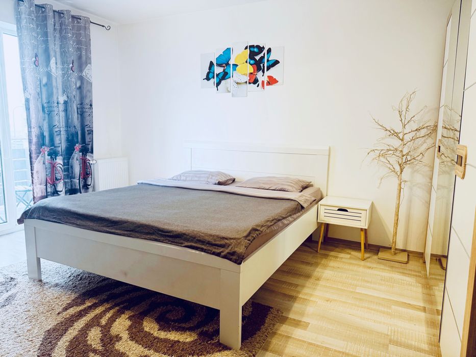 (Disponibil)Cazare Garsoniera in regim hotelier