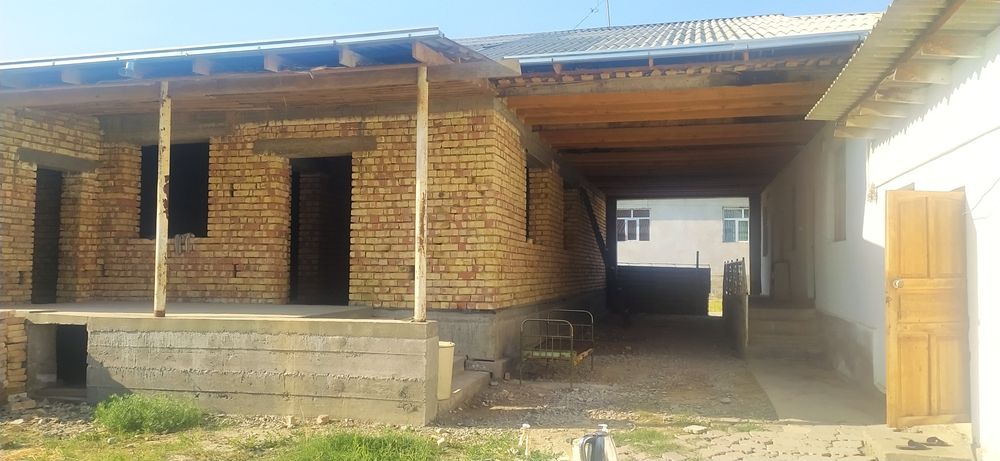 Уй сотилади карапчида мачит оркасида