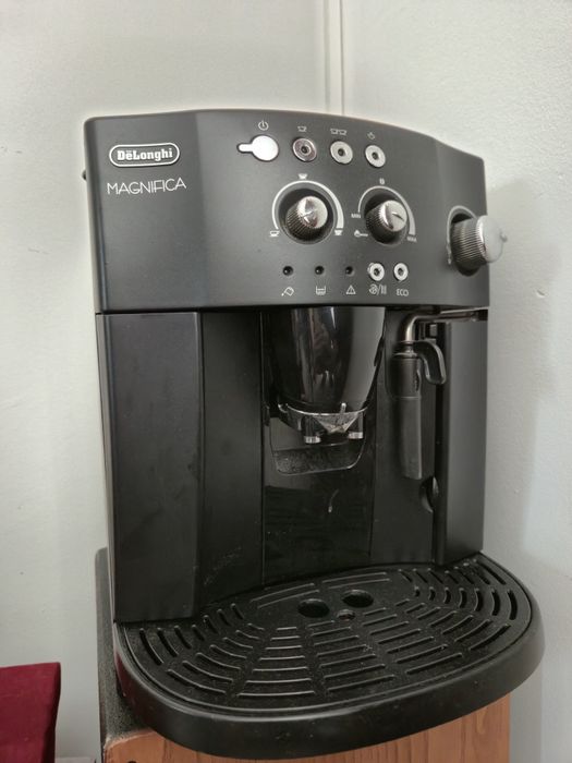 Delonghi Magniffica кафе автомат машина