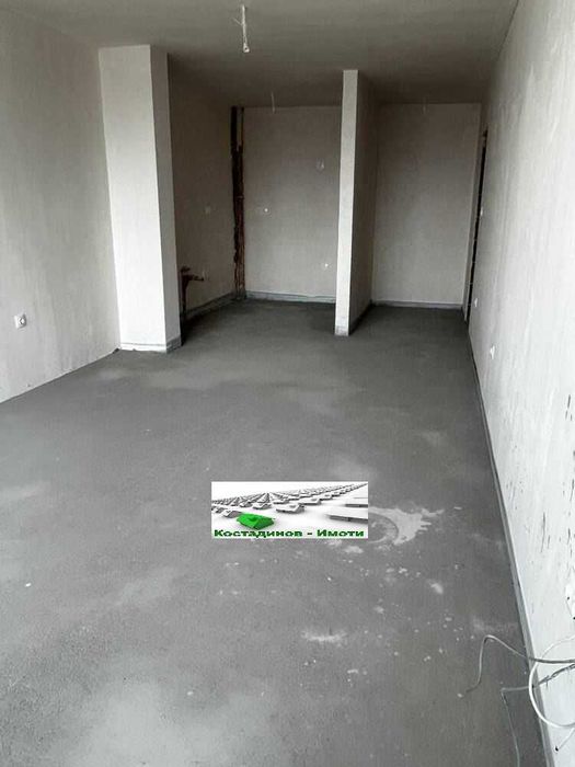 Продава се Тристаен апартамент в Пловдив, Съдийски - 122 кв.м за 690 €/кв.м - Снимка #2