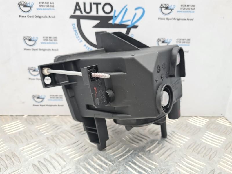 Proiector ceata dreapta Opel Vectra C facelift