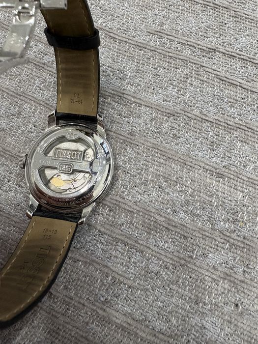 Продам Швейцарские часы оригинал