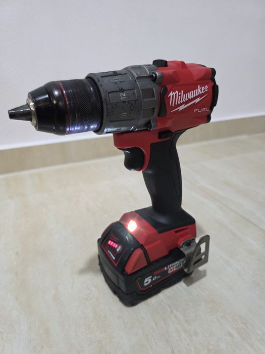 Autofiletanta masina de însurubat Milwaukee M18 FDD 2