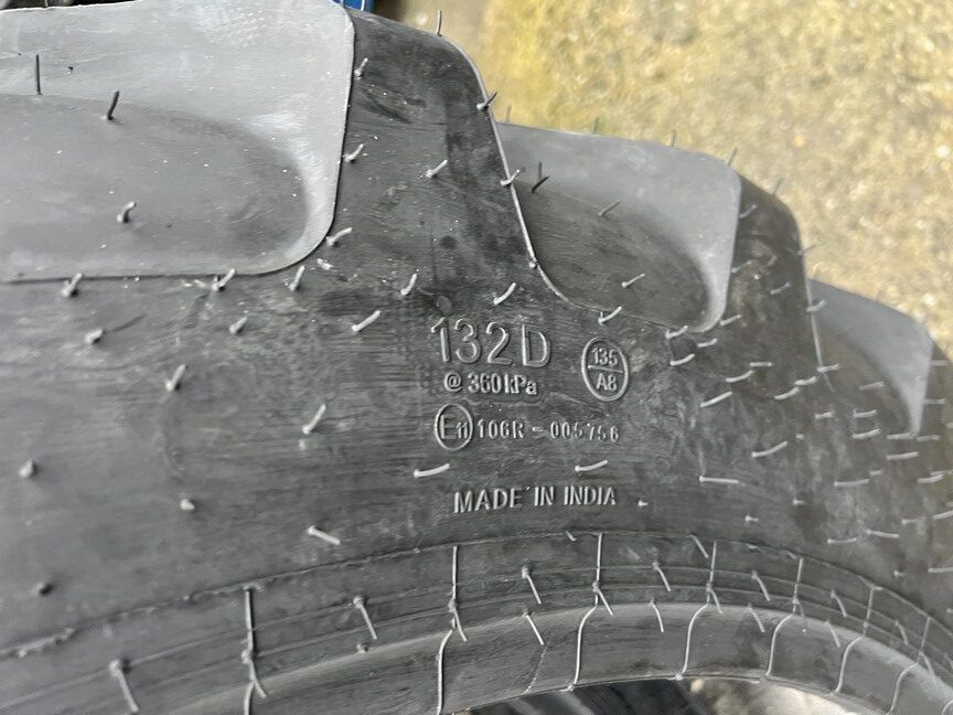 Anvelopa 230/95 R40 CEAT FARMAX RC 132D/135A8 TL  Cauciucuri tractor, Fiat, Case, Fendt, John Deere, New Holland, Massey Ferguson, UTB   Cauciucuri tr