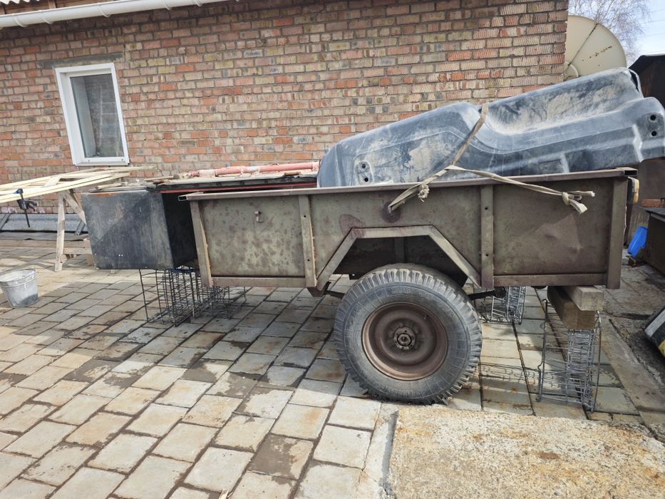 Продам прицеп Газ 704