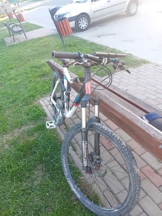 Bicicletă in stare foare bună FĂRĂ DEFECTE preț 1700 negociabil