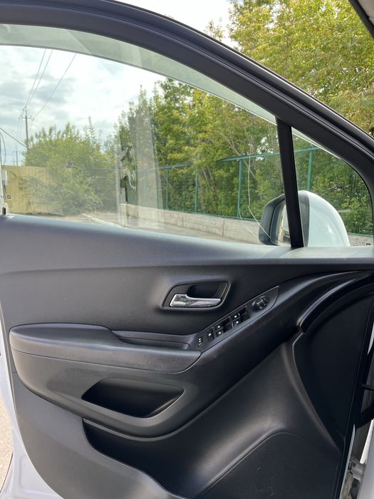 Продам Шевроле Трекер