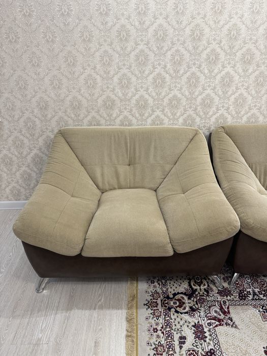 Мягкий уголок в гостиную Срочно!