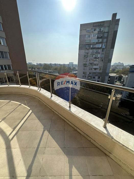 Дава се под наем Тристаен апартамент в Варна, Левски - 110 кв.м за 765 € - Снимка #6