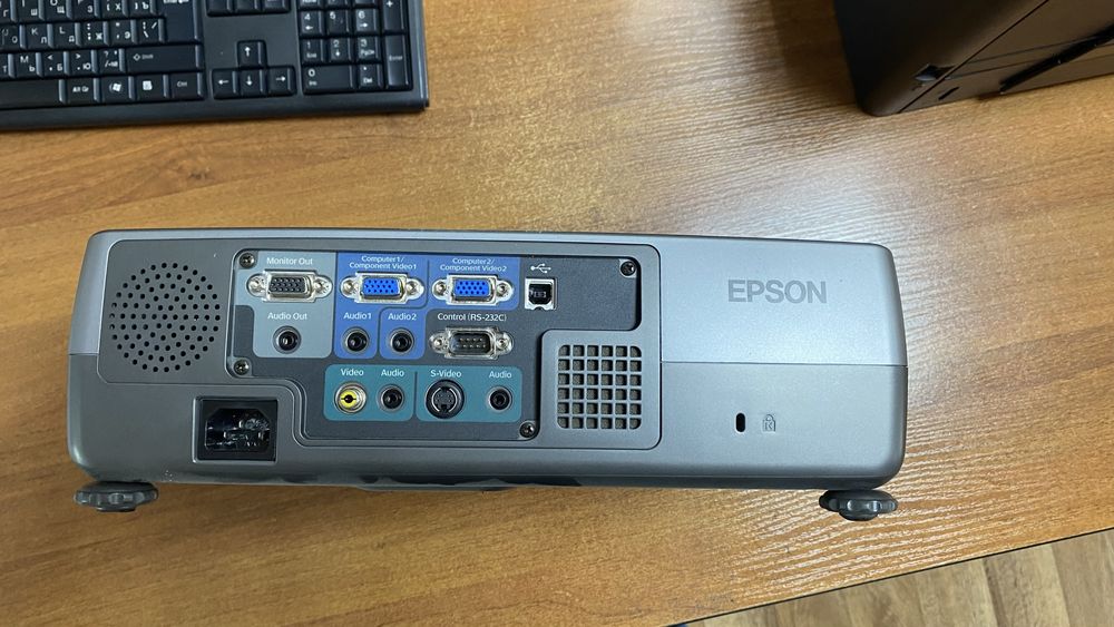 Проектор EMP-81 на запчасти