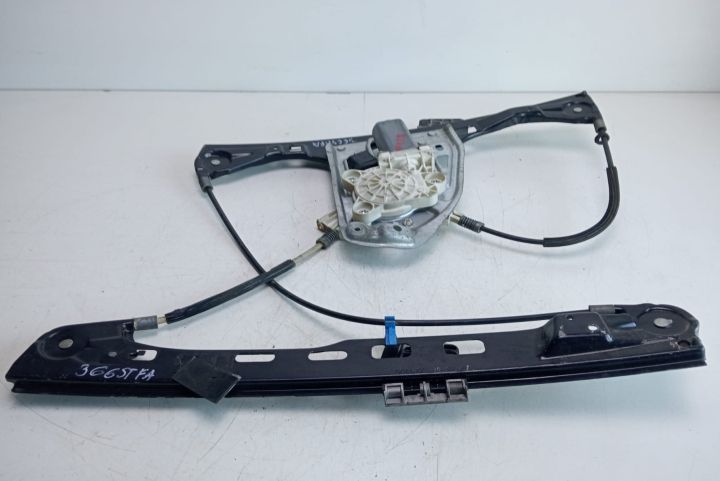 Macara electrica   stanga fata A2037202946 Mercedes-Benz C-Class W203