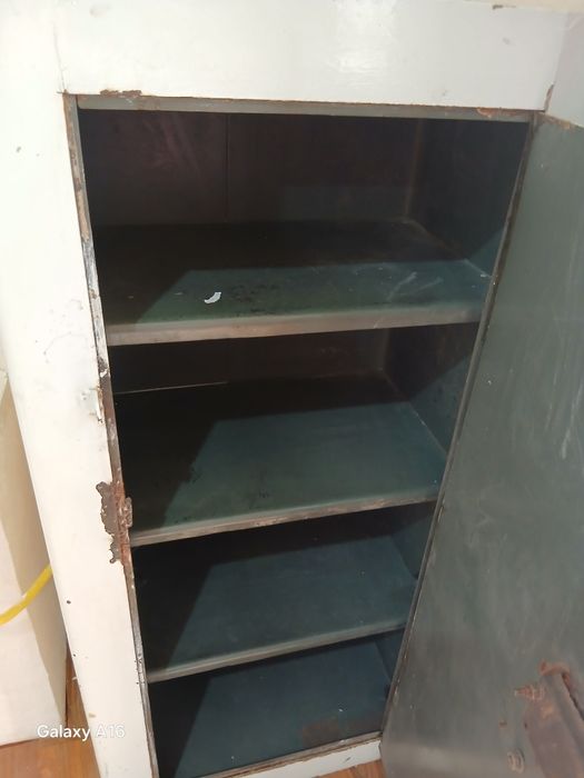 Сейф железный тяжёлый советские